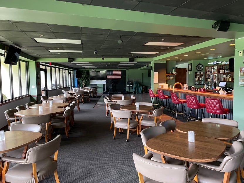 View of seating at The Turn at Balboa Club Hot Springs Village